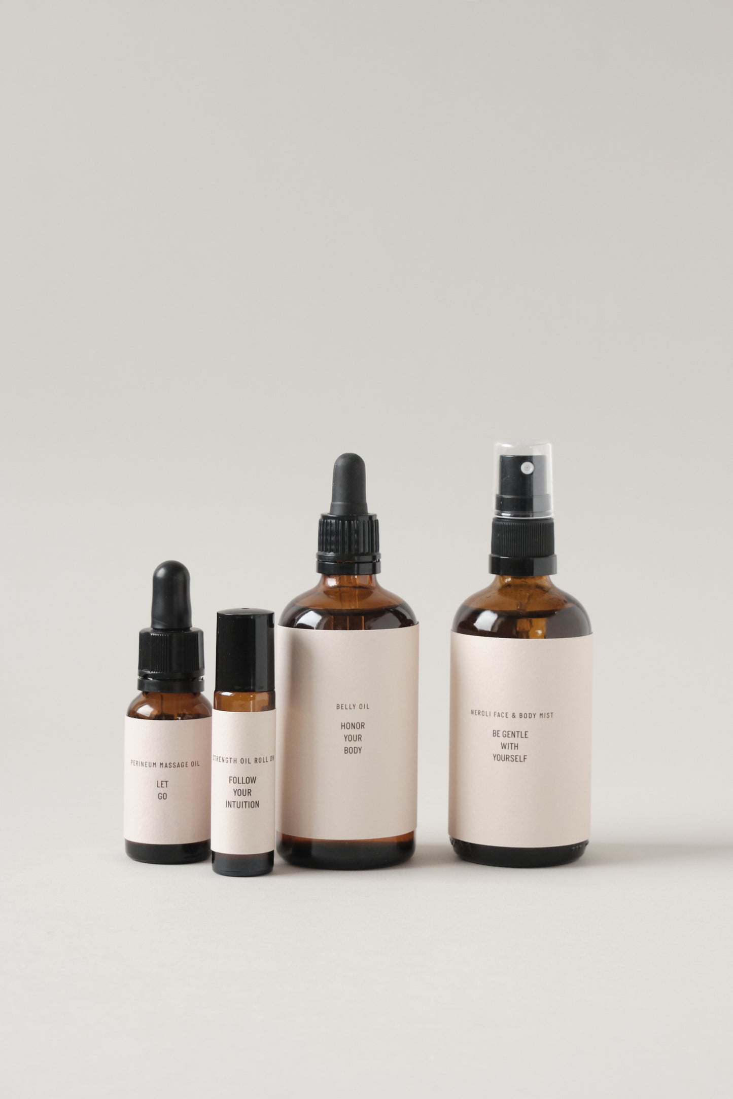Natural pregnancy skincare set with belly oil perineum oil and strength aromatherapy
