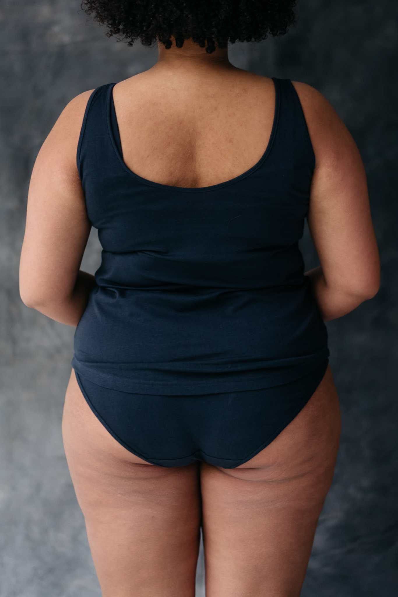 Organic cotton low-waisted briefs – charcoal blue