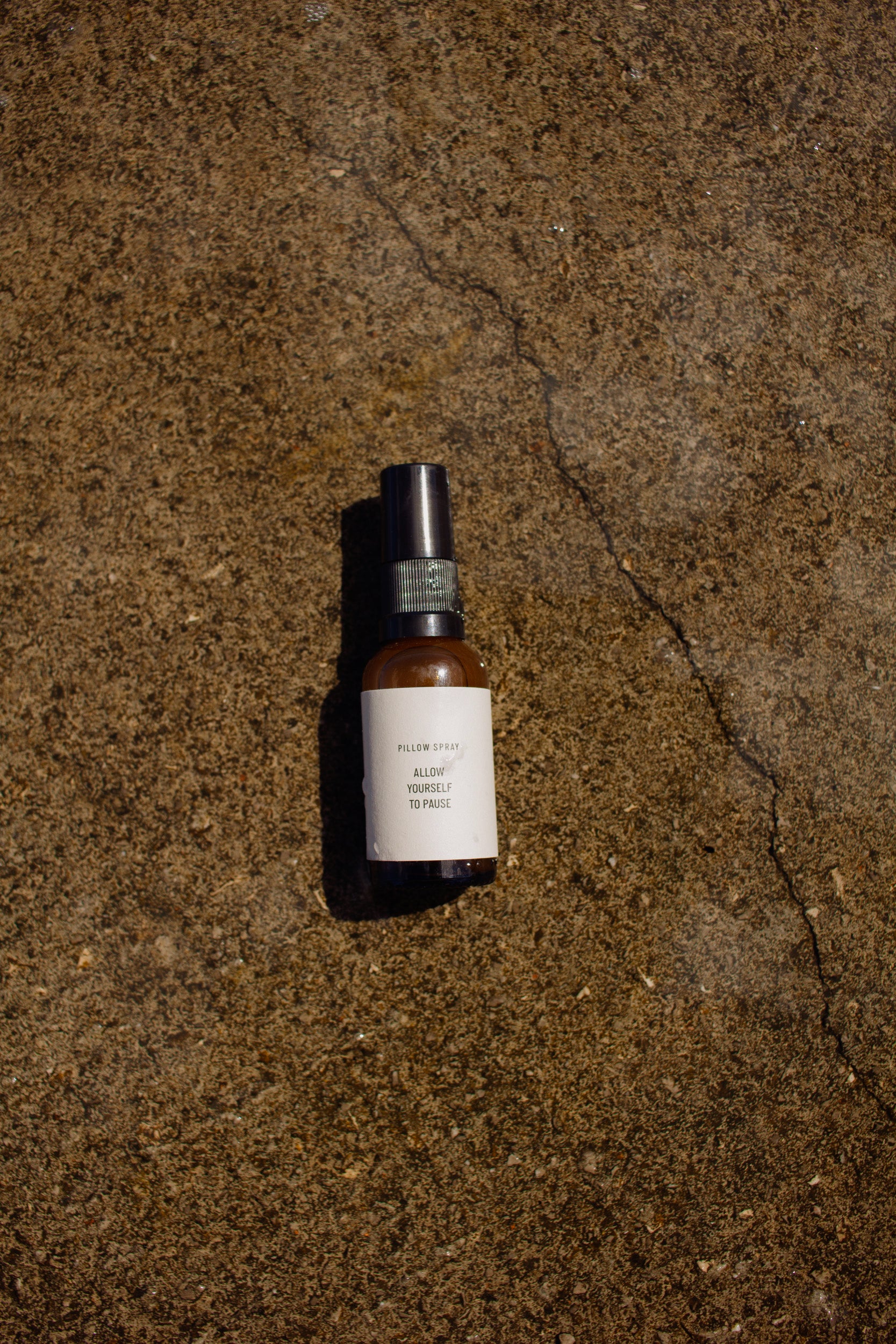 Natural pillow mist aromatherapy spray for calming sleep