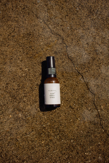 Natural pillow mist aromatherapy spray for calming sleep