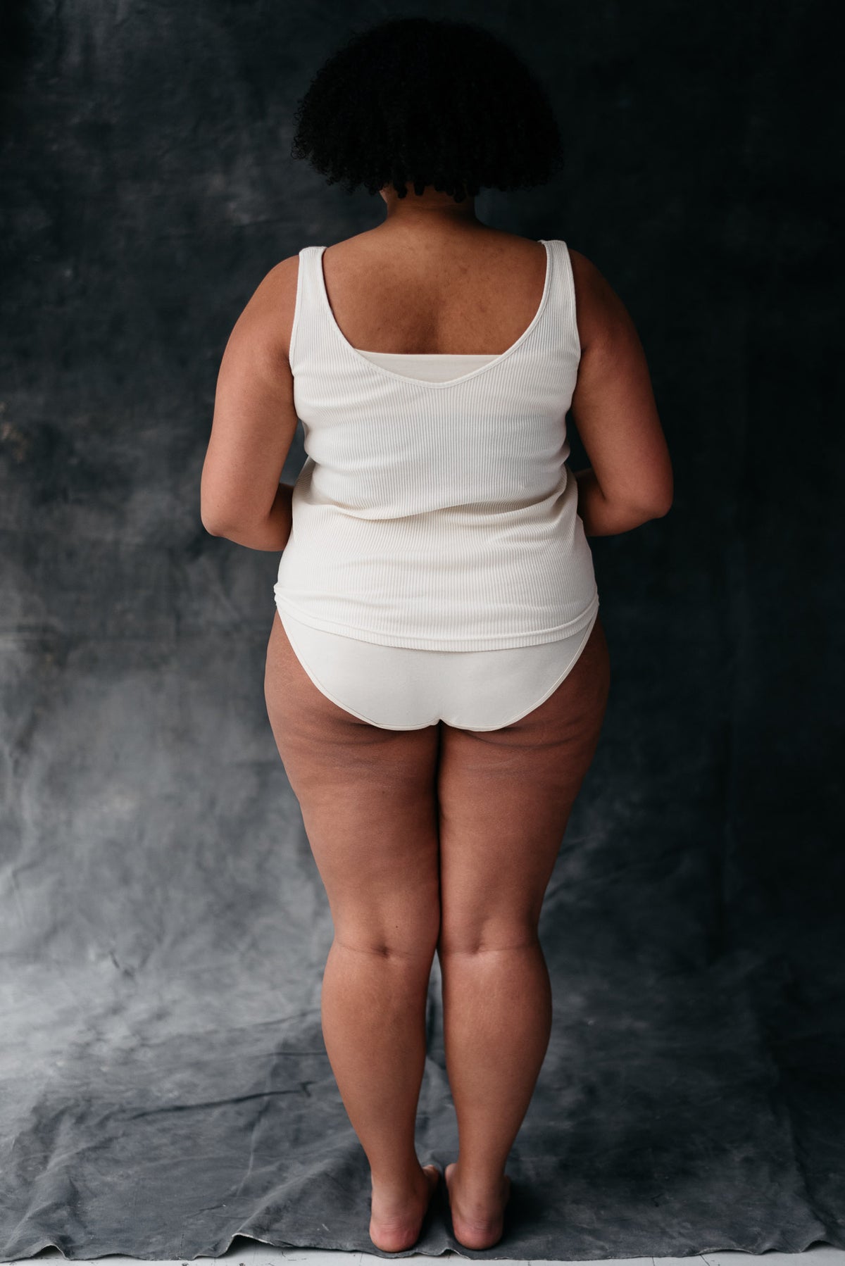 Organic cotton high-waisted briefs – natural white